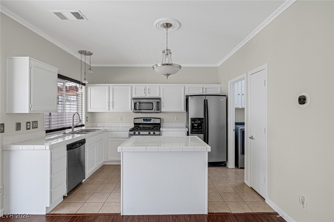 6229 Peach Orchard Road, Las Vegas, Nevada image 8