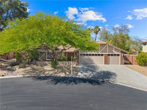 Homes For Sale - 6830 Trinity Court<br/> Las Vegas, NV 89146