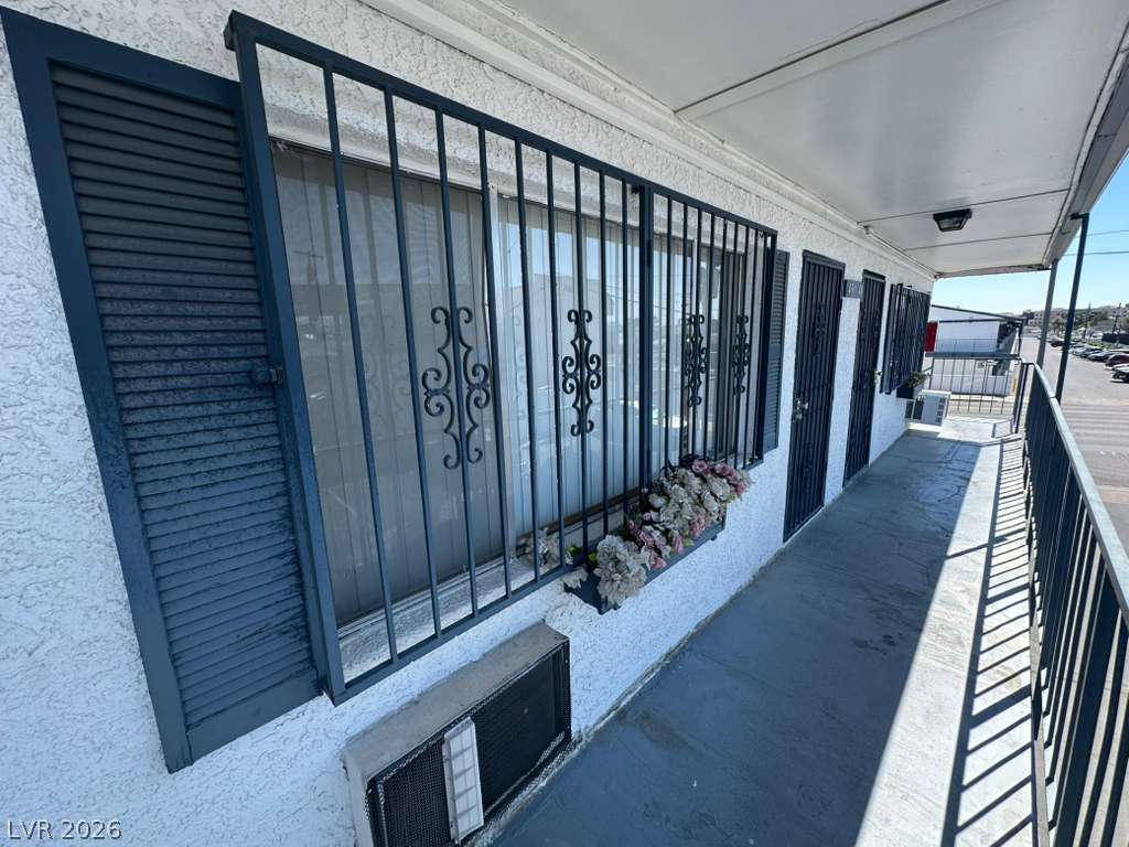 4600 Paradise Road 43