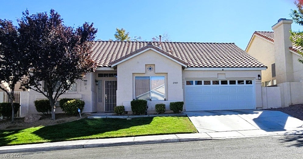 2905 Portada Avenue