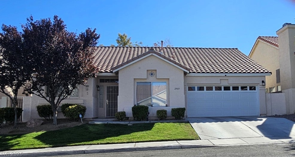 2905 Portada Avenue