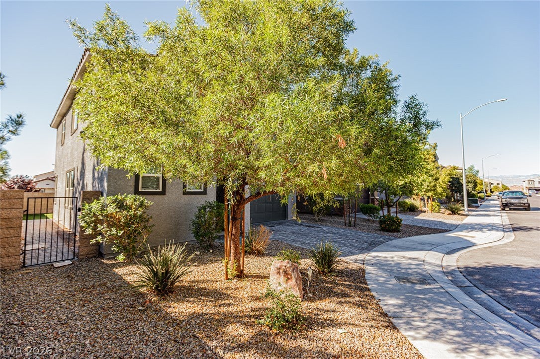 1911 Luxor Lights Avenue