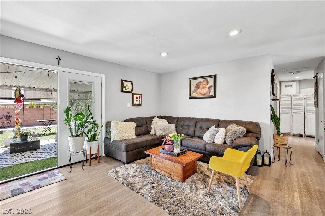 1528 Saylor Way