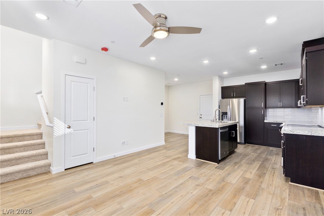 212 Freeport View Place