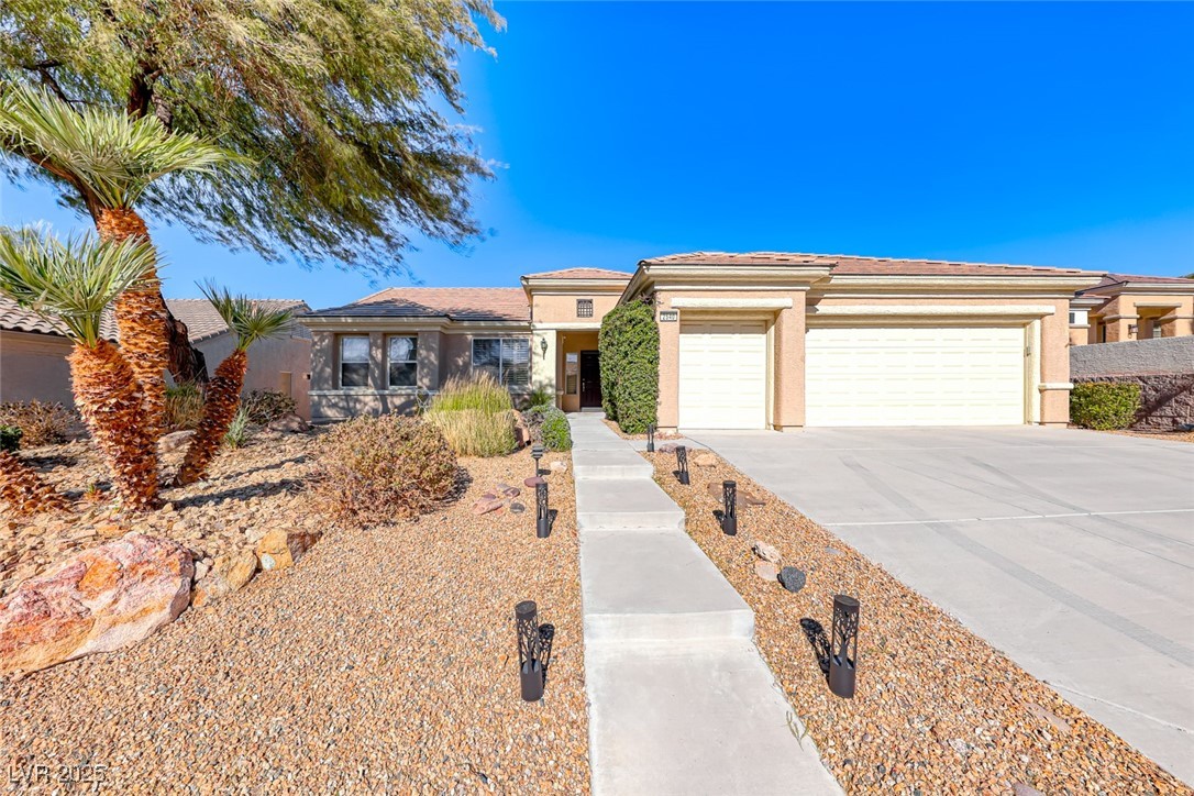 2540 Thatcher Avenue, Henderson, Nevada image 1