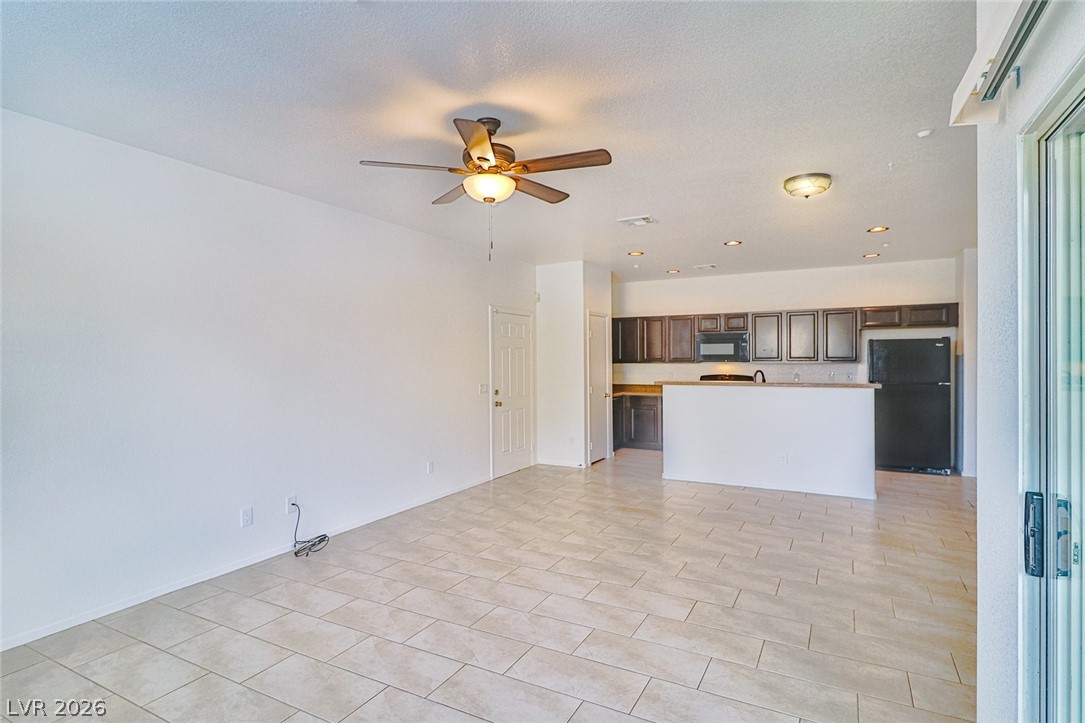 4437 Dover Straight Street 105