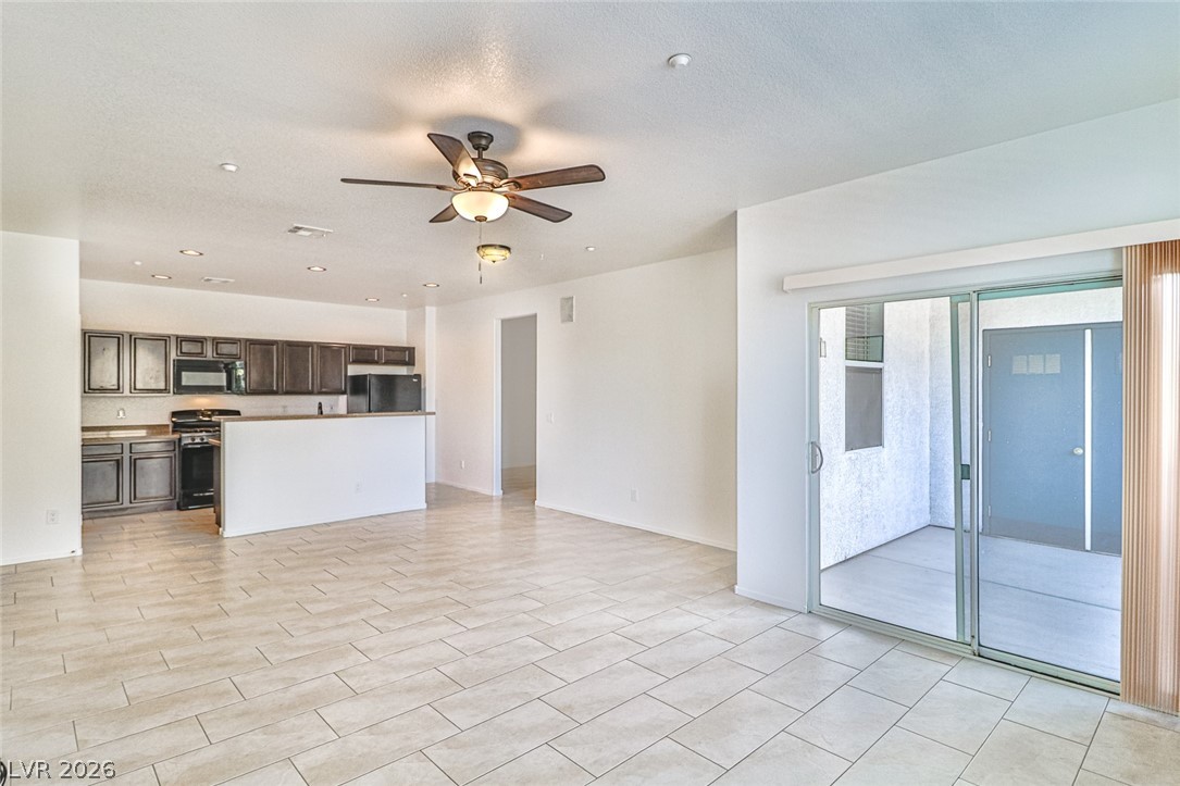 4437 Dover Straight Street 105