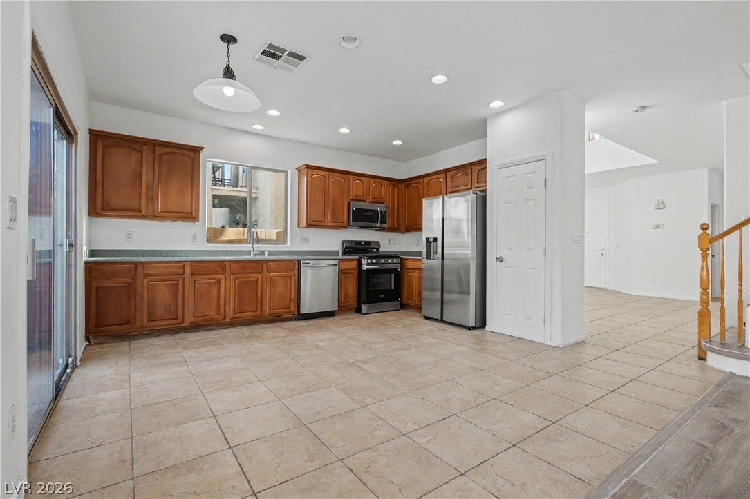 3554 Gloucester Gate Street