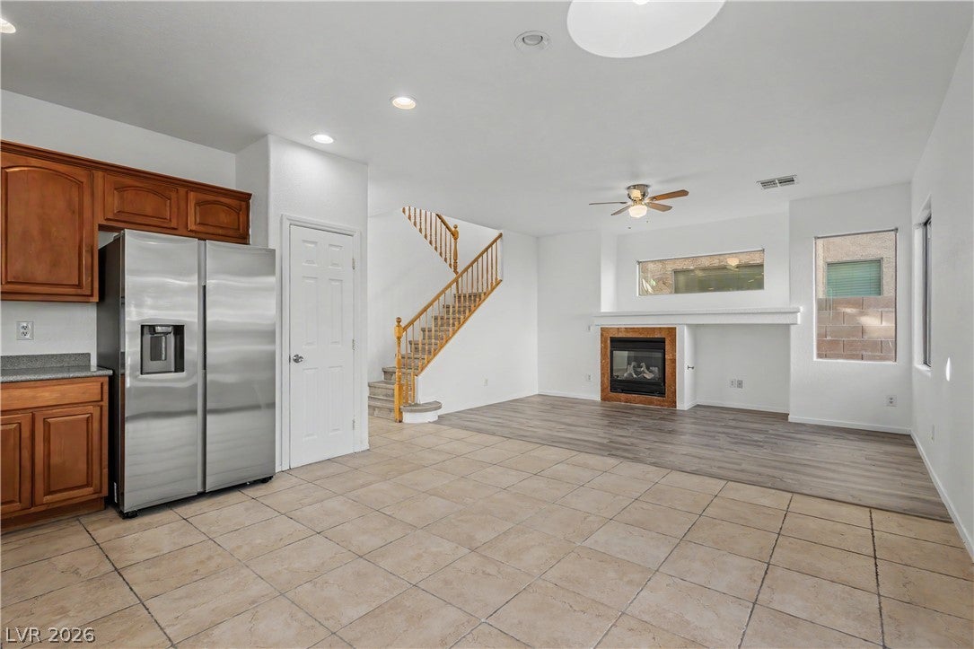 3554 Gloucester Gate Street