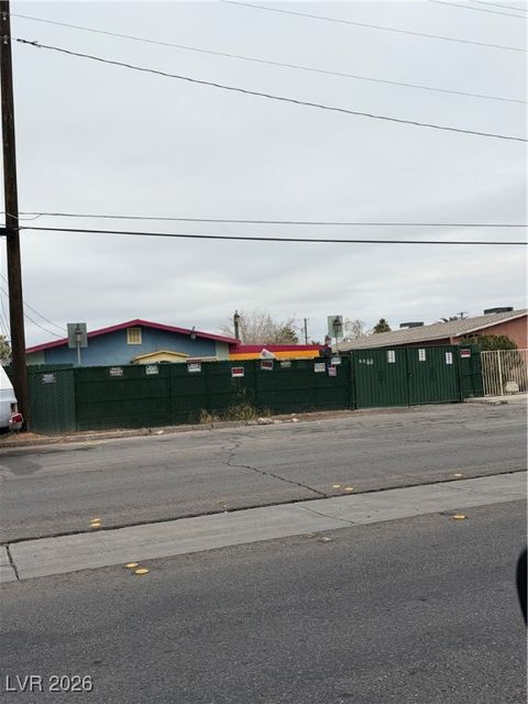 2999 Olive Street Las Vegas NV 89104