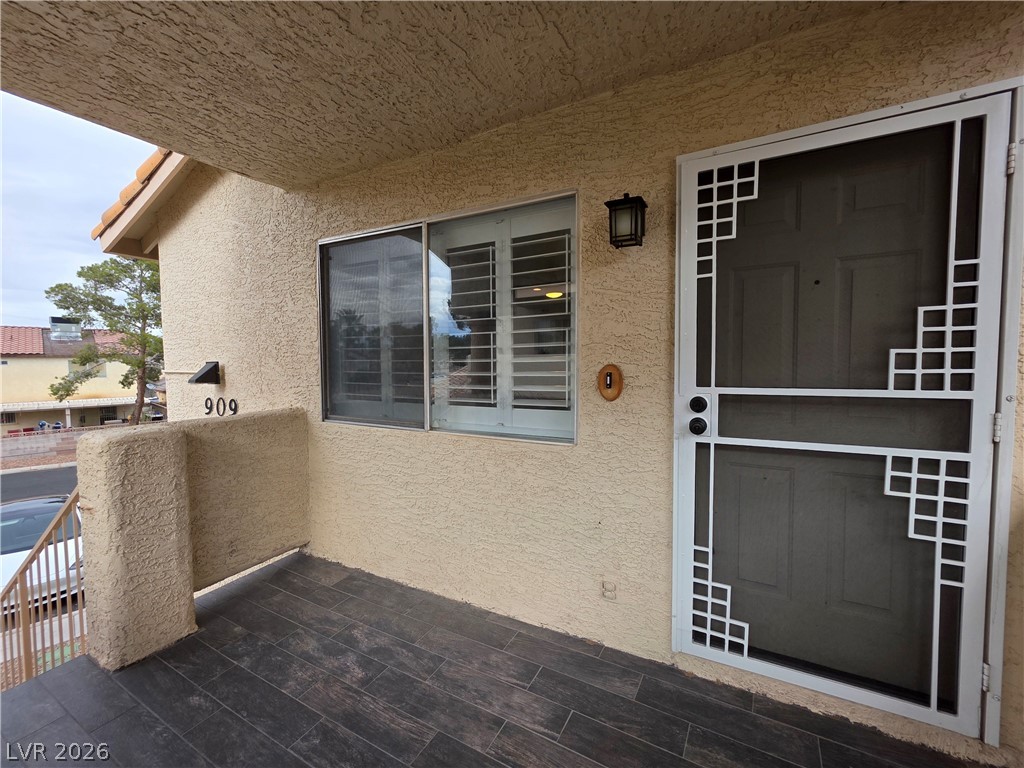 909 Red Boulder Drive 202