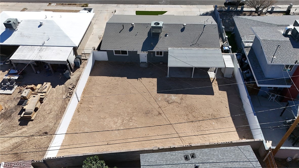 1674 D Street