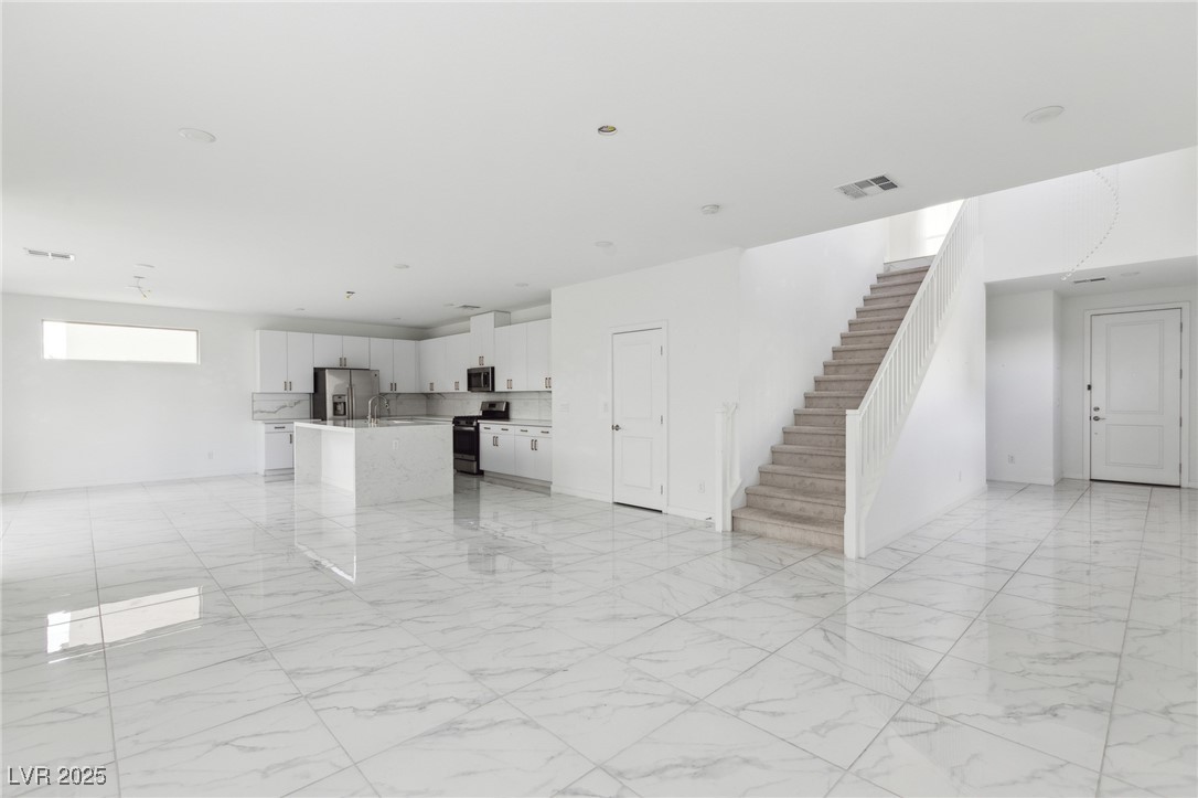 6138 Rock Arch Court