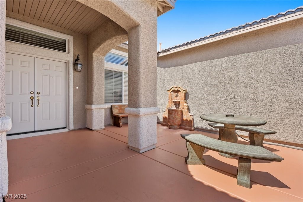 745 Diamond Bend Avenue