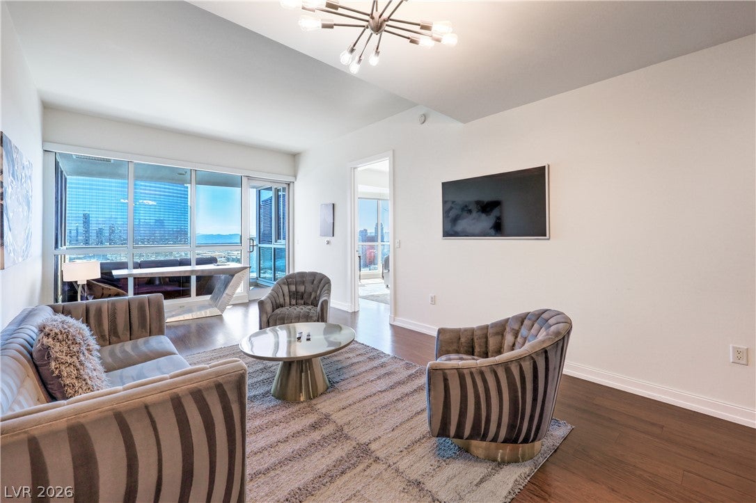 4525 E Dean Martin Drive 2911