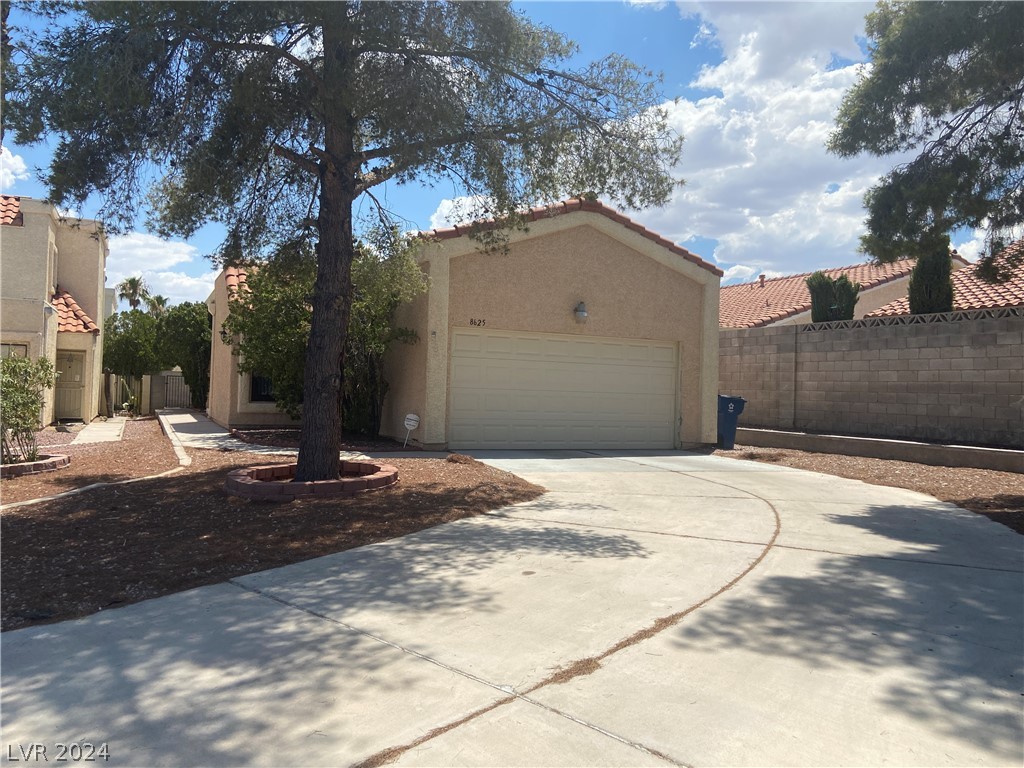 8625 Schilling Court, Las Vegas, Nevada image 4