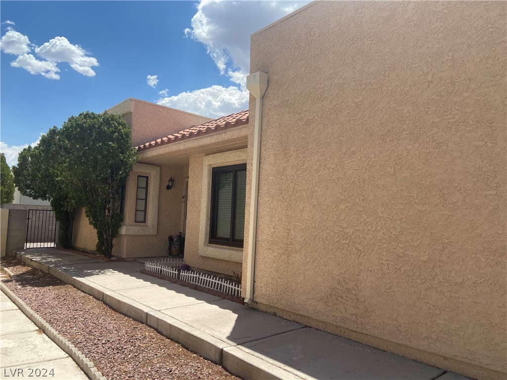 8625 Schilling Court, Las Vegas, Nevada image 2