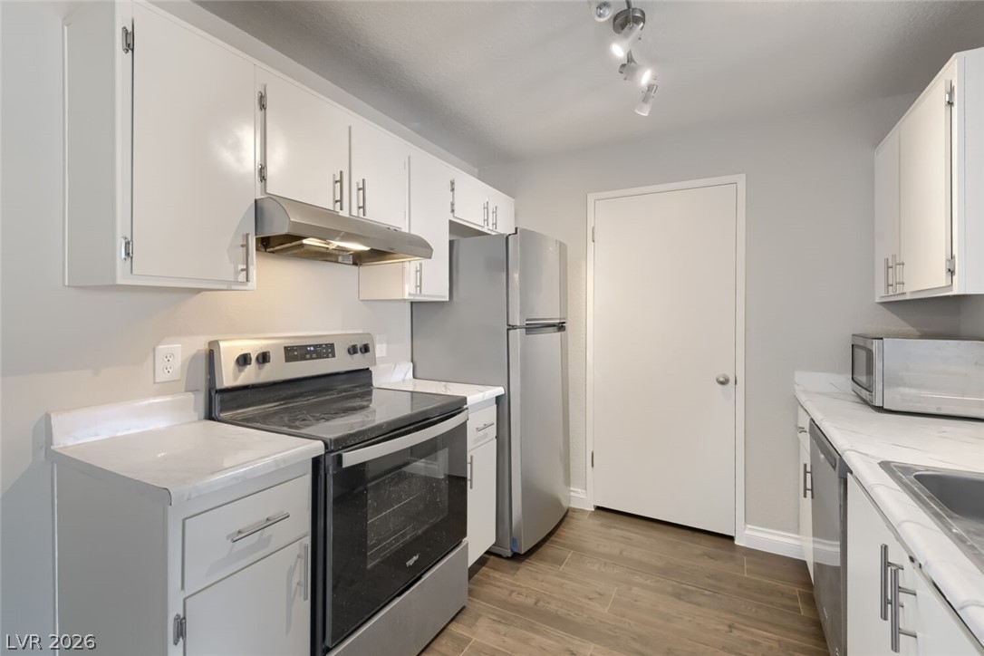 240 Mission Catalina Lane 207
