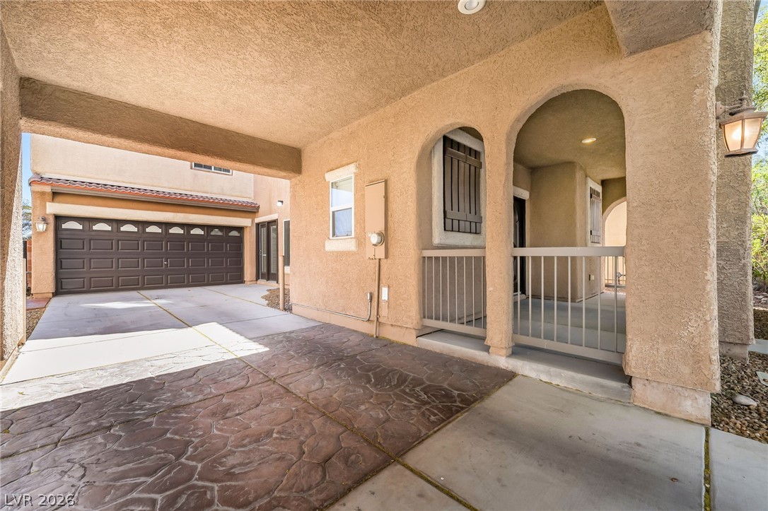 9372 Glendora Valley Street