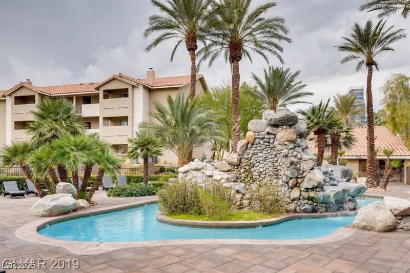 4200 S Valley View Boulevard 2001