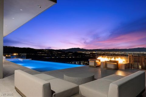 Photo of 615 Scenic Rim Drive, Henderson, NV 89012 (MLS # 2724943)