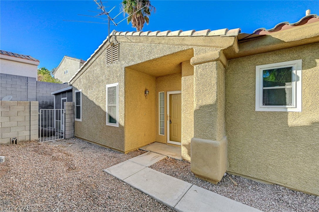 7809 Strong Water Court