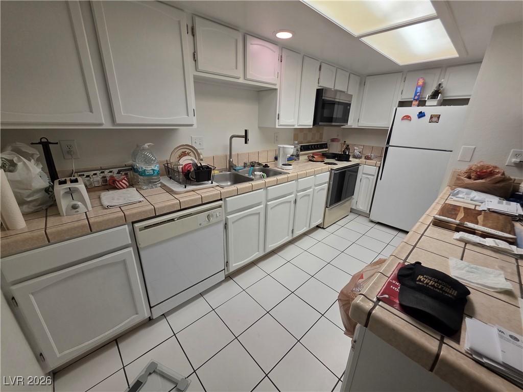 4211 Sanderling Circle 285