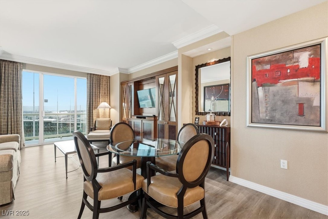 125 E Harmon Avenue 820