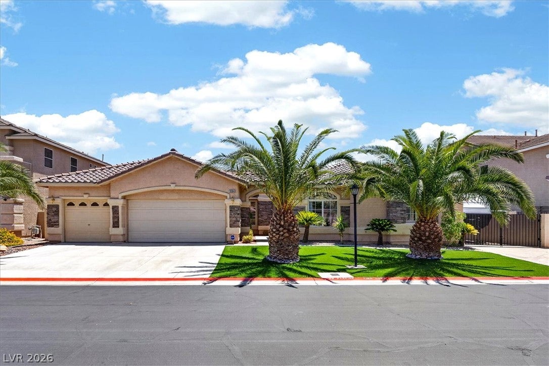 9304 Empire Rock Street