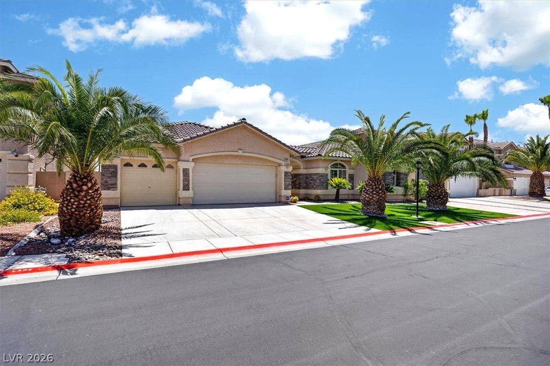 9304 Empire Rock Street
