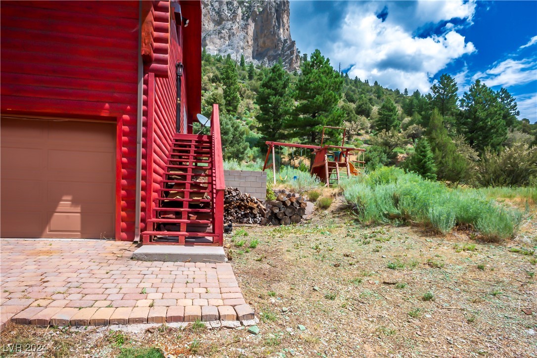 408 Crestview Drive