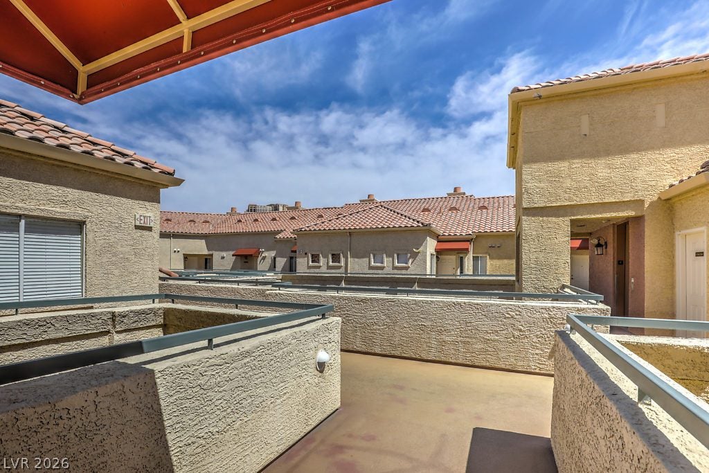 Photo of 260 E Flamingo Road #435, Las Vegas, NV 89169 (MLS # 2828886)