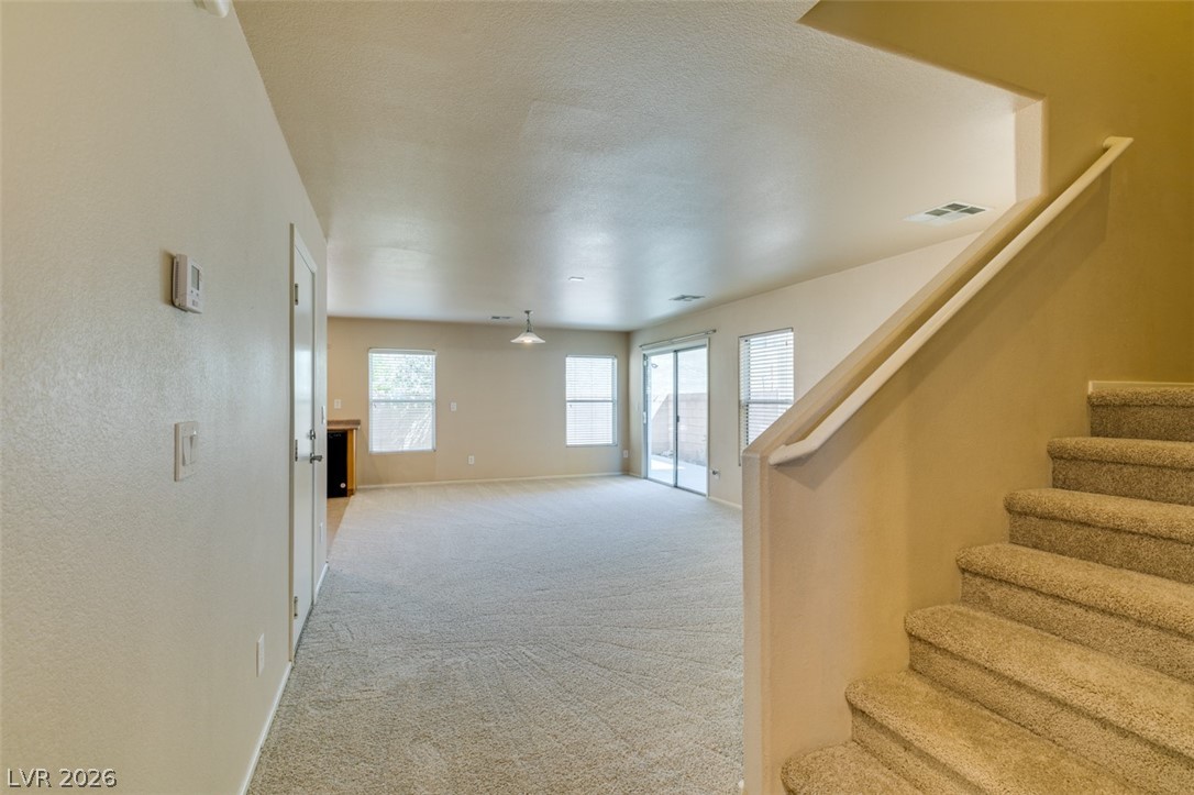 186 GILLIFLOWER Avenue 0