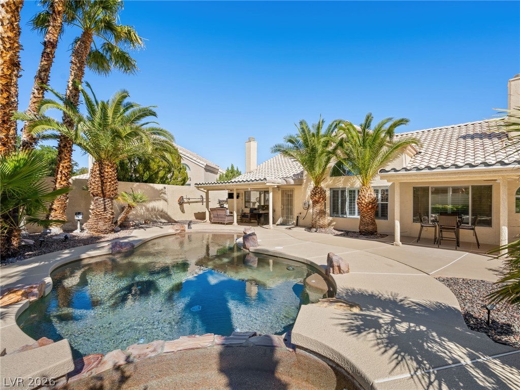 1913 Madagascar Lane