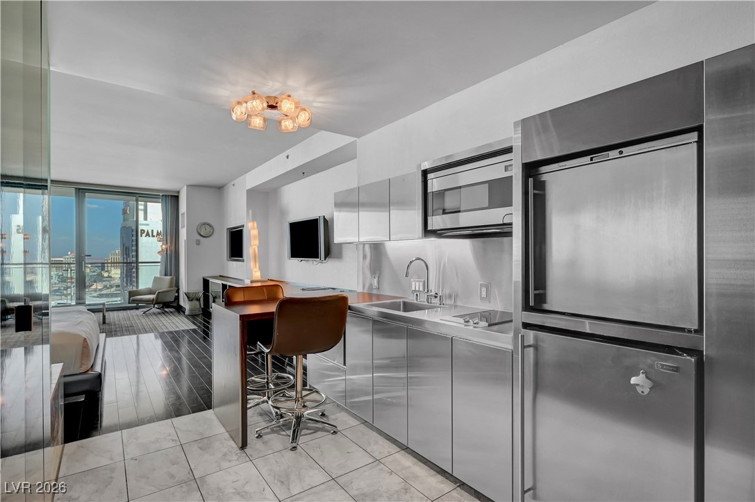 4381 W Flamingo Road 2510