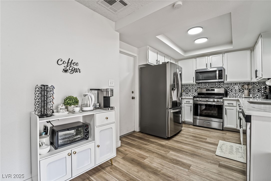 2507 Albemarle Way, Henderson, Nevada image 11