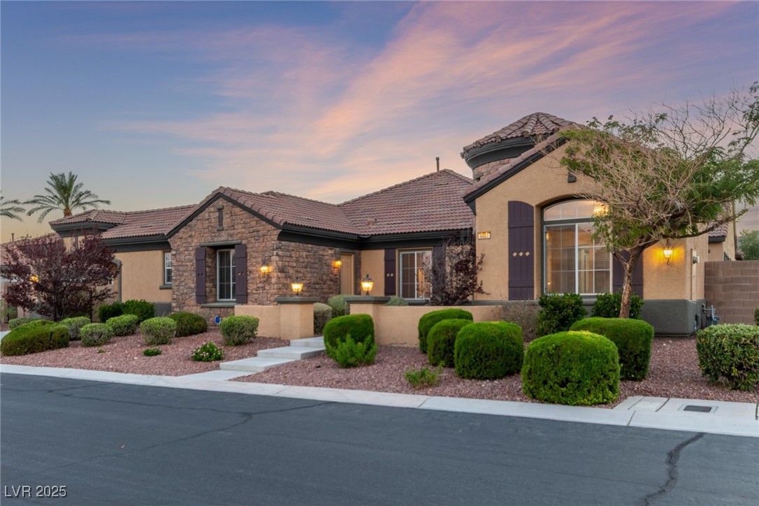 5027 Crown Cypress Street