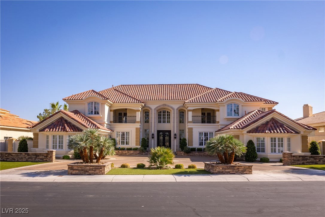 35 Ventana Canyon Drive