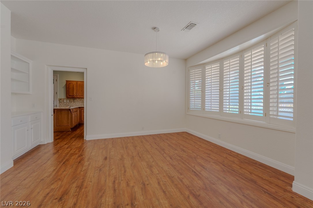 8079 Pinnacle Peak Avenue