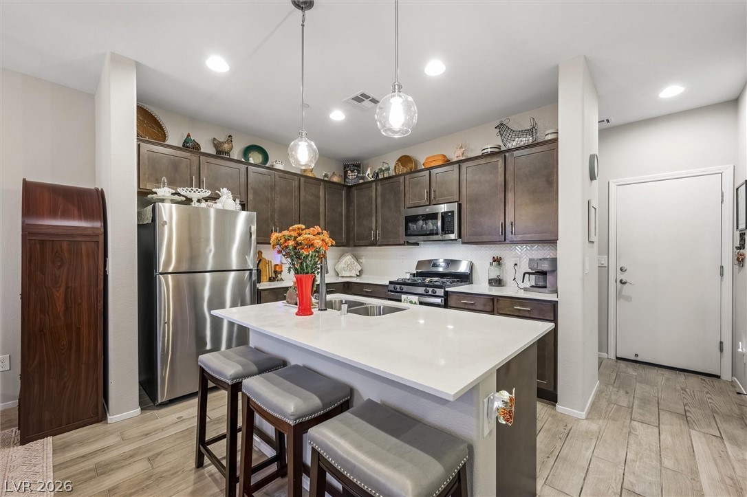 752 Sleeping City Avenue