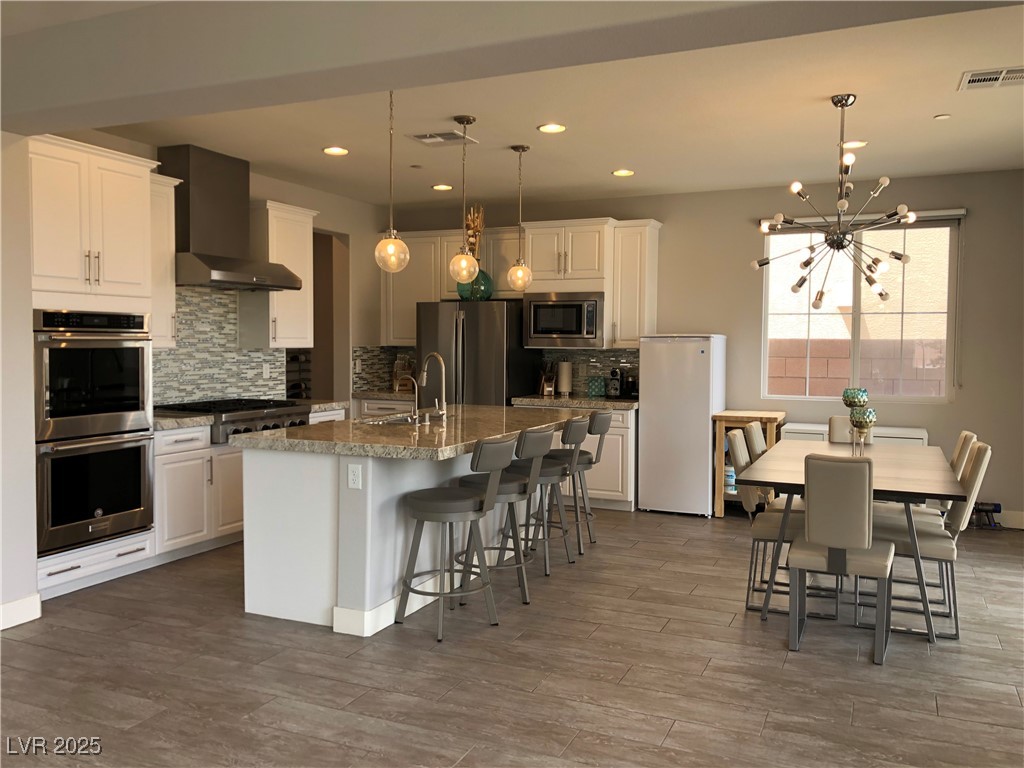 1064 Blue Wine Court, Henderson, Nevada image 2