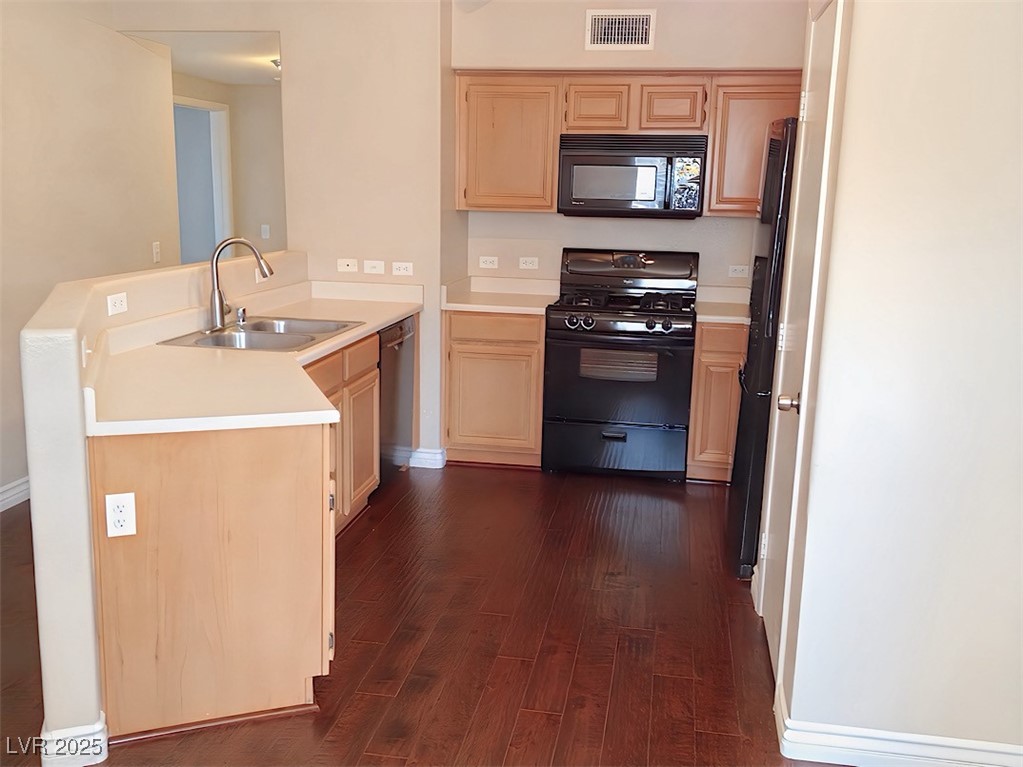 10245 S Maryland Parkway 1185