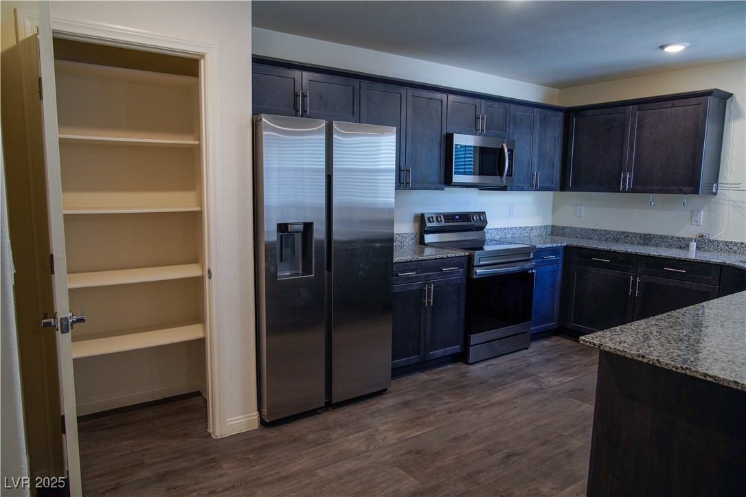 2765 Frosted Teal Avenue, North Las Vegas, Nevada image 9