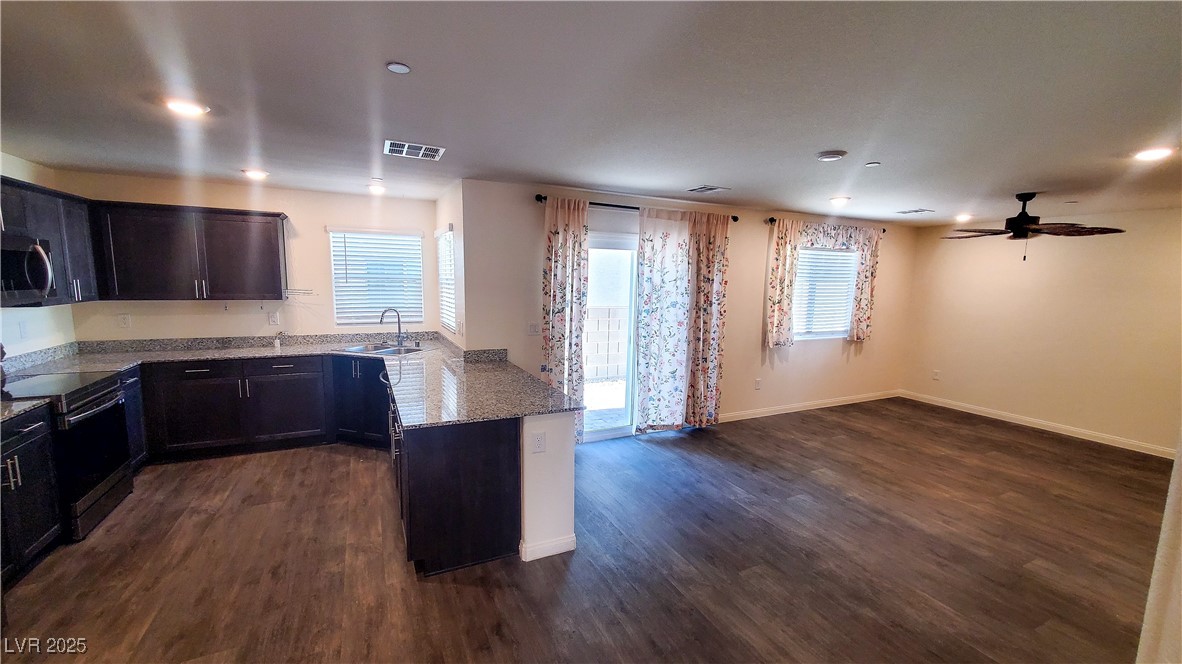 2765 Frosted Teal Avenue, North Las Vegas, Nevada image 5