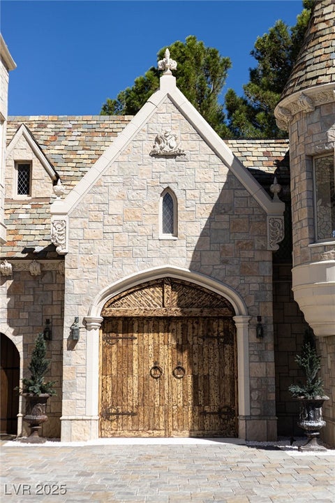 Tiny photo for 2928 Coast Line Court, Las Vegas, NV 89117 (MLS # 2697450)