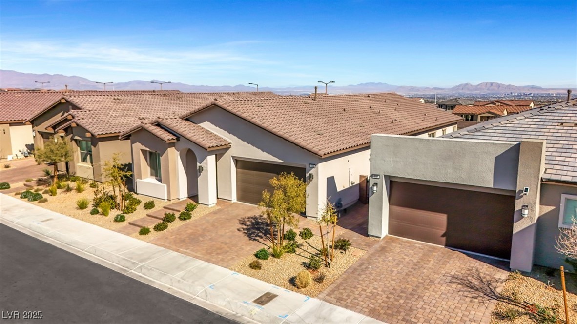 Las Vegas, Nevada 89138, United States, 4 Bedrooms Bedrooms, ,4 BathroomsBathrooms,Residential,Active,80489