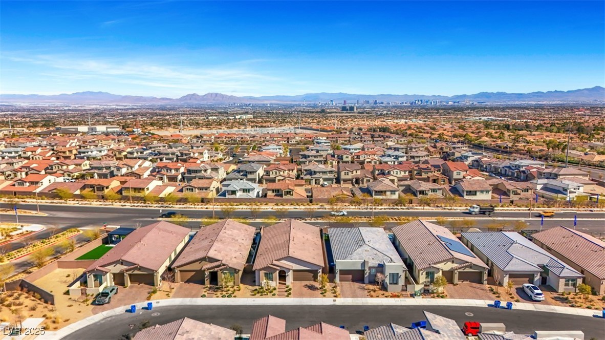 Las Vegas, Nevada 89138, United States, 4 Bedrooms Bedrooms, ,4 BathroomsBathrooms,Residential,Active,80489