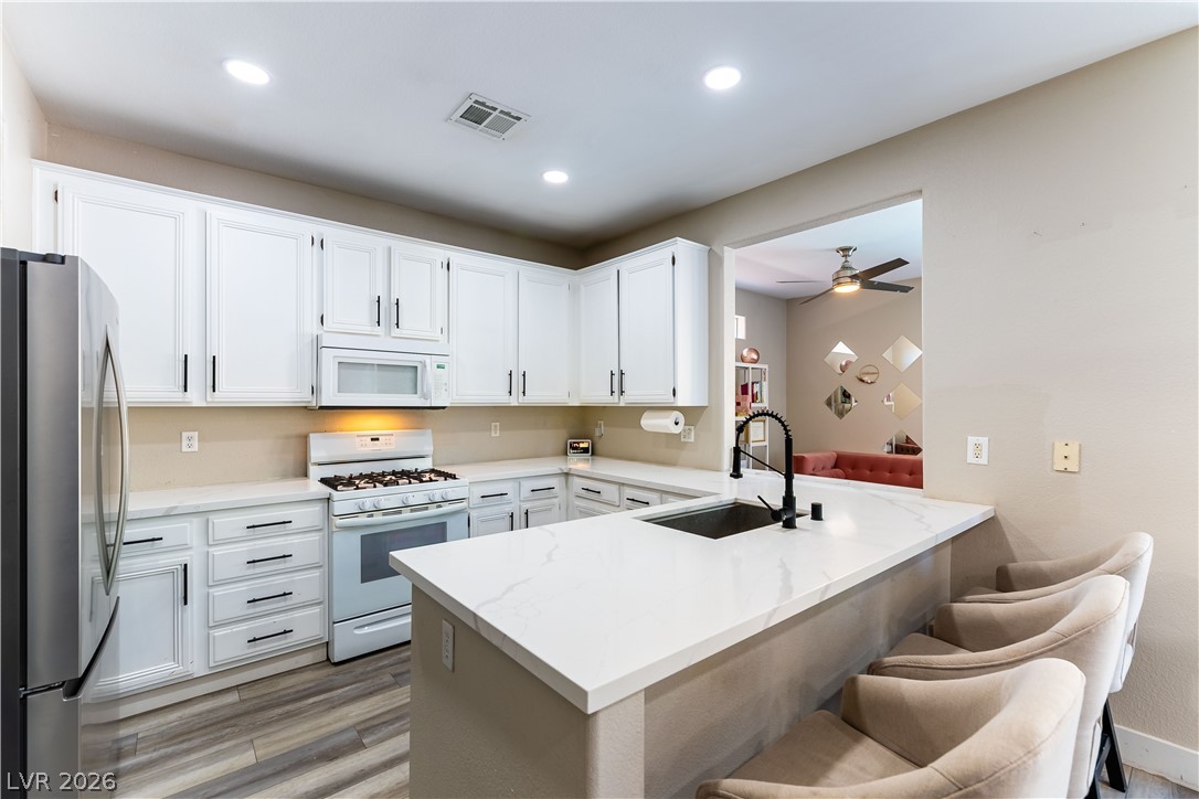 228 Emerald Vista Way