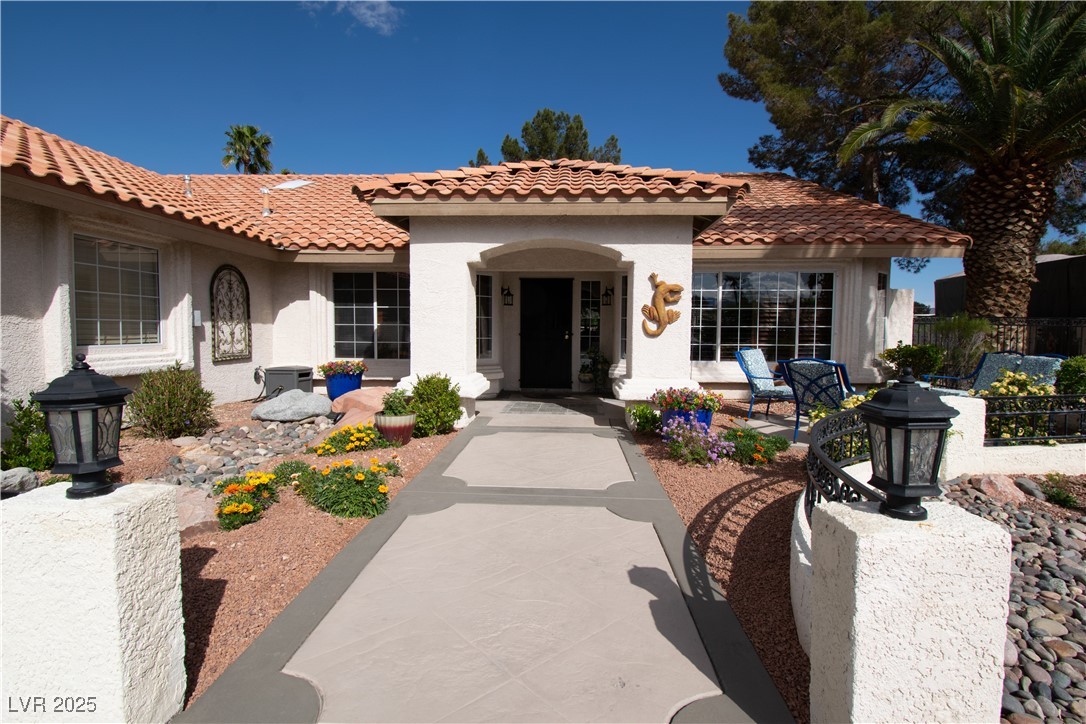 7660 Descanso Lane