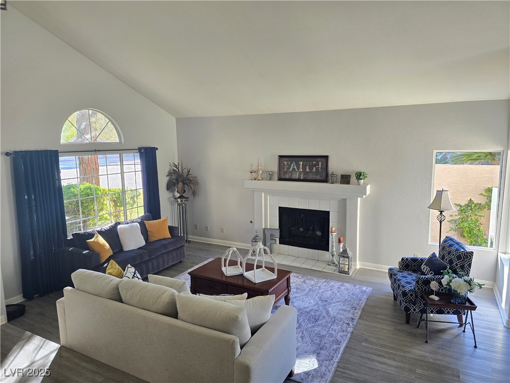 2065 Pinion Springs Drive, Henderson, Nevada image 11